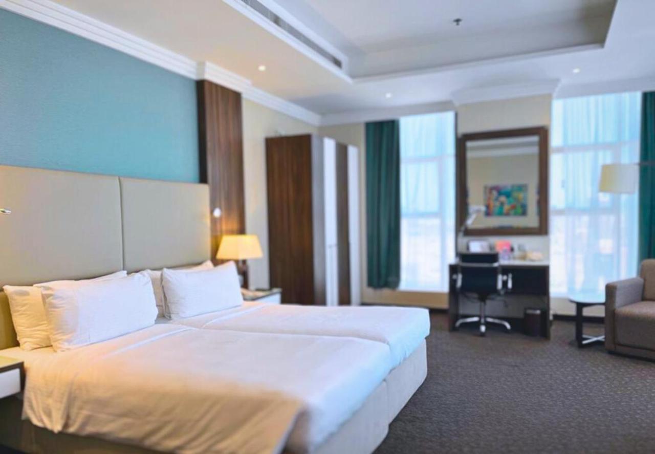 Swiss-Belhotel Seef Bahrain Манама Экстерьер фото