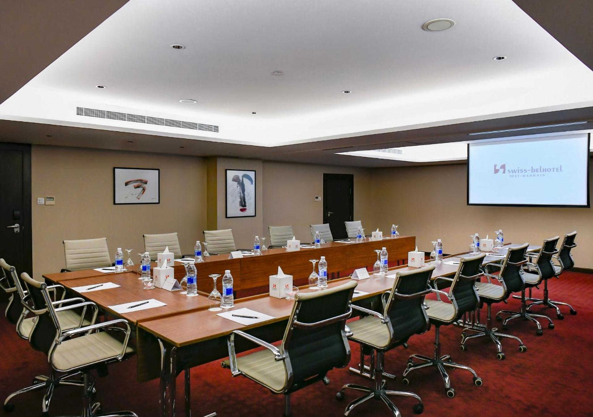 Swiss-Belhotel Seef Bahrain Манама Экстерьер фото