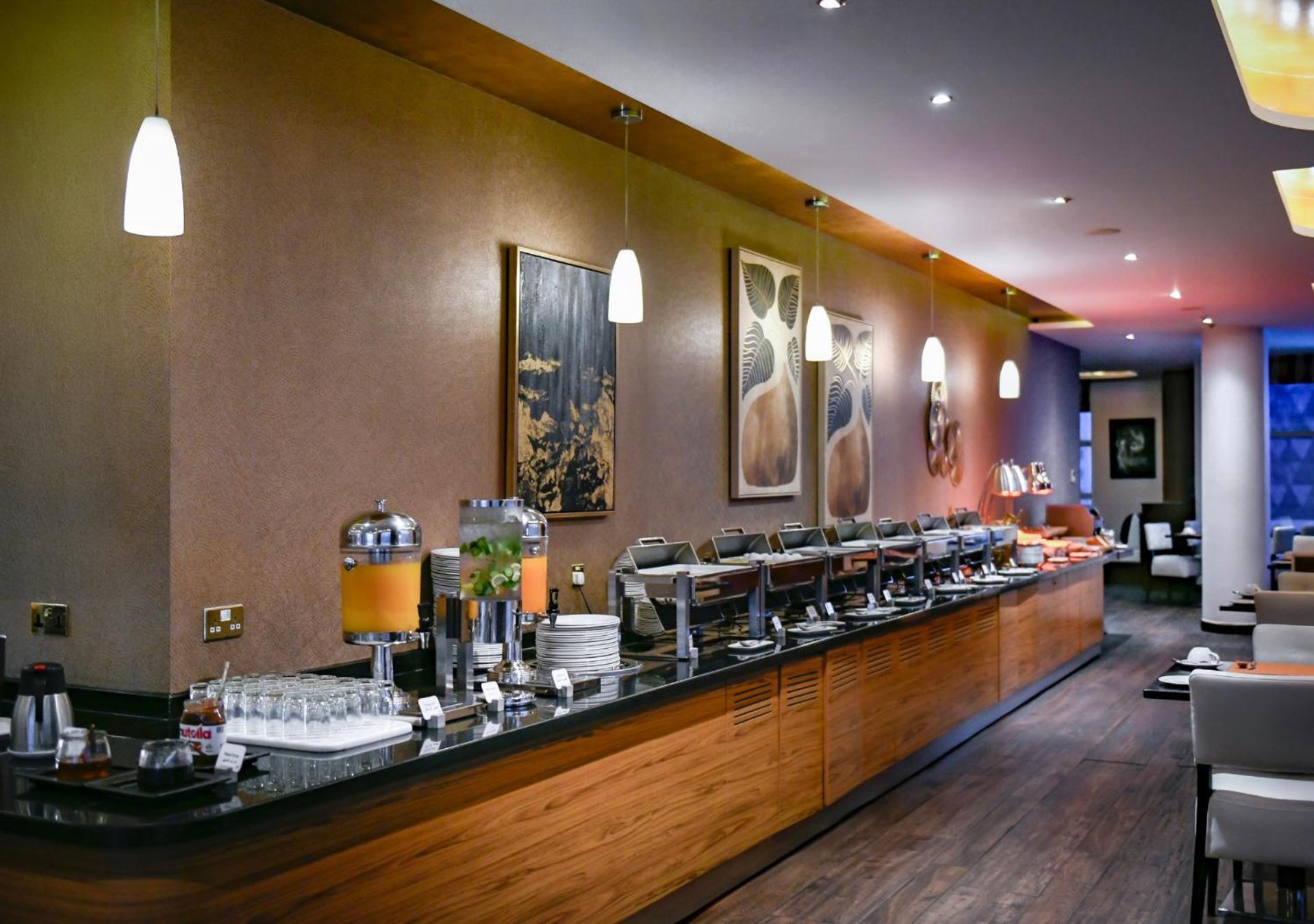 Swiss-Belhotel Seef Bahrain Манама Экстерьер фото