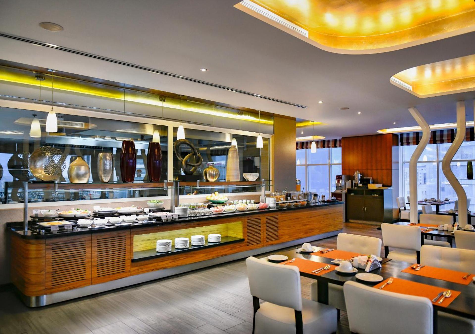 Swiss-Belhotel Seef Bahrain Манама Экстерьер фото