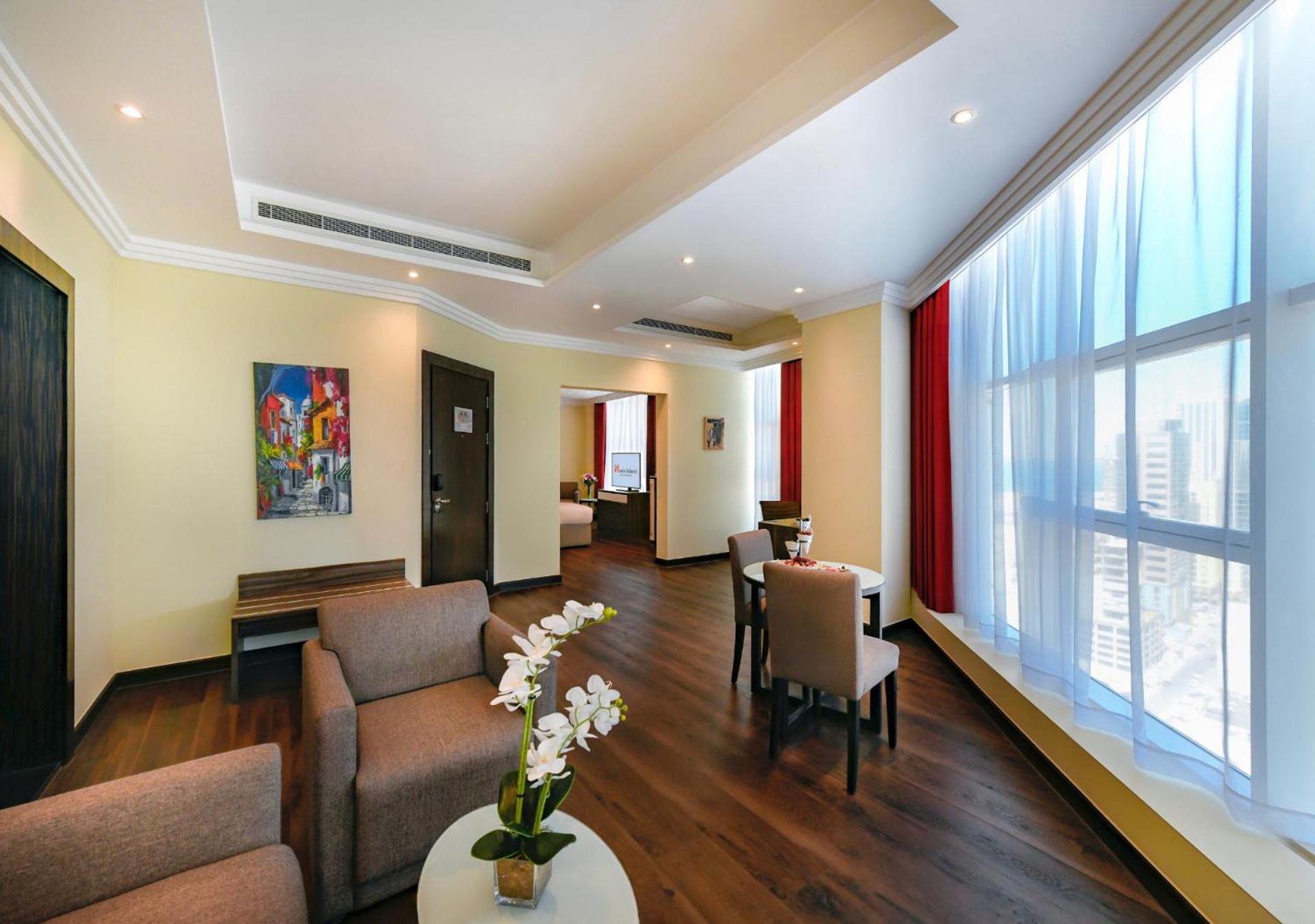 Swiss-Belhotel Seef Bahrain Манама Экстерьер фото